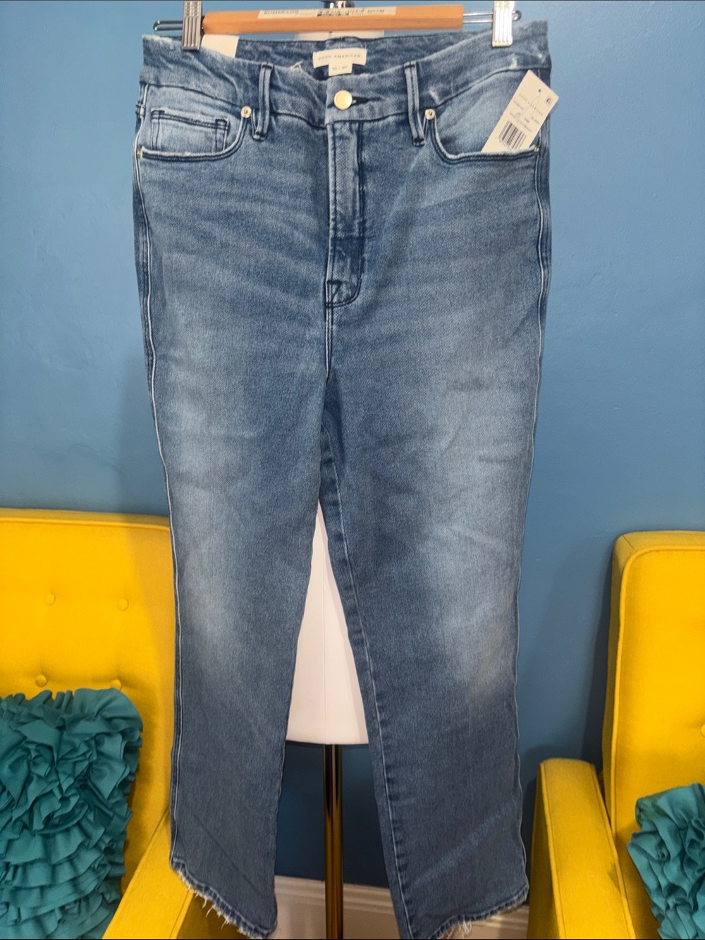 Good American Medium Blue Cropped Straight Jeans